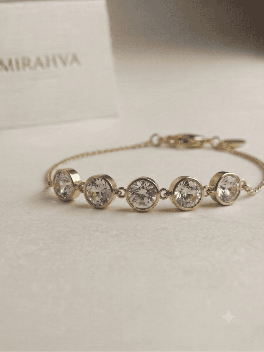 Amara Textured Chain Bracelet - Image 2