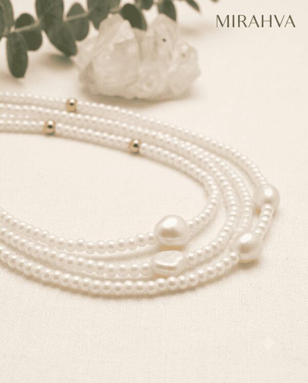 Delicate Pearl Beaded Bracelet